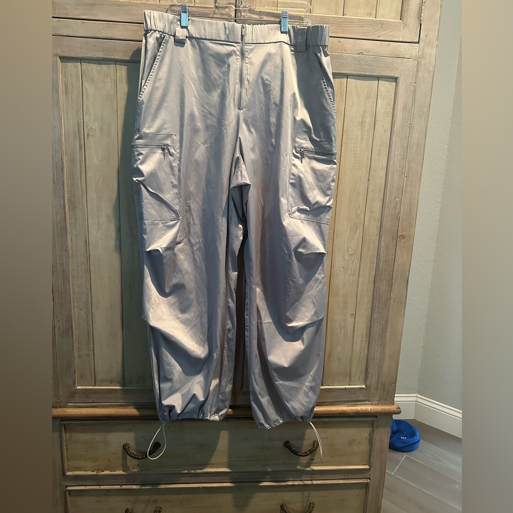 Zara Cargo